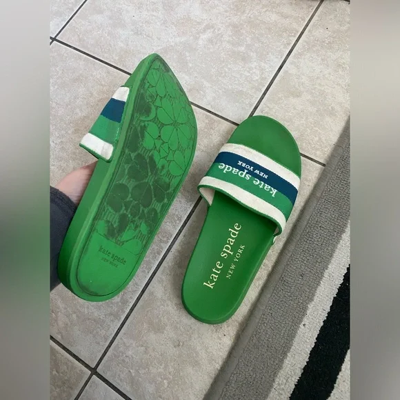 Sandals - Picture 2 of 2